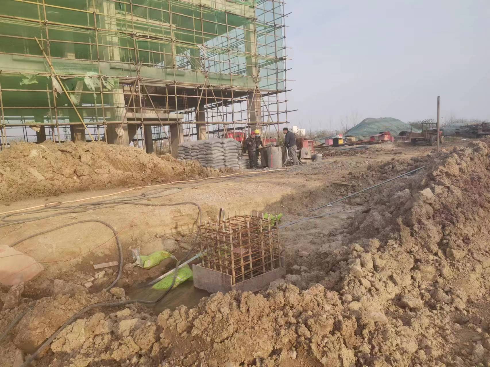 路南当桥梁出现裂缝的时候应该及时加固修补